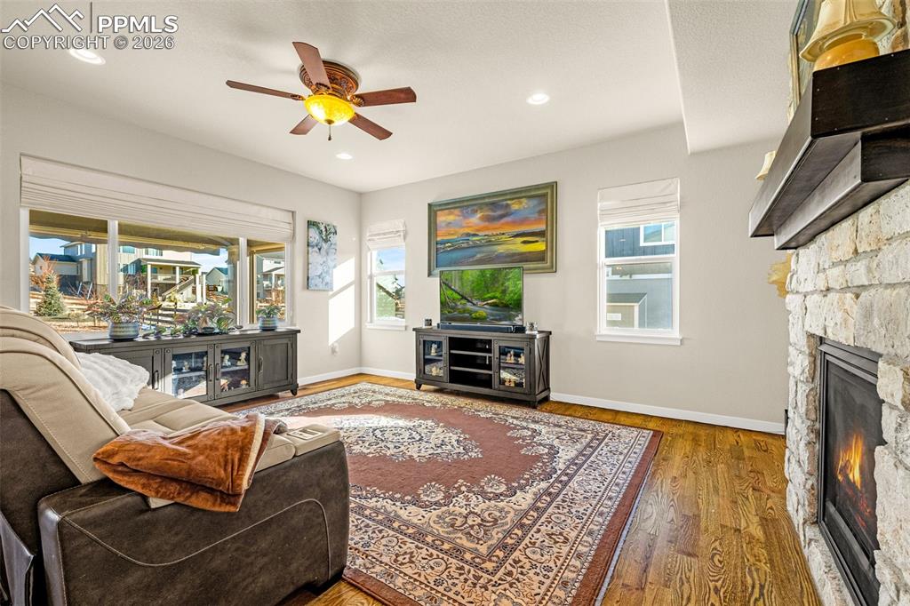 Image 3 of 48: Living Room