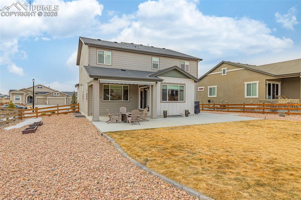 Image 39 of 48: Back of Structure