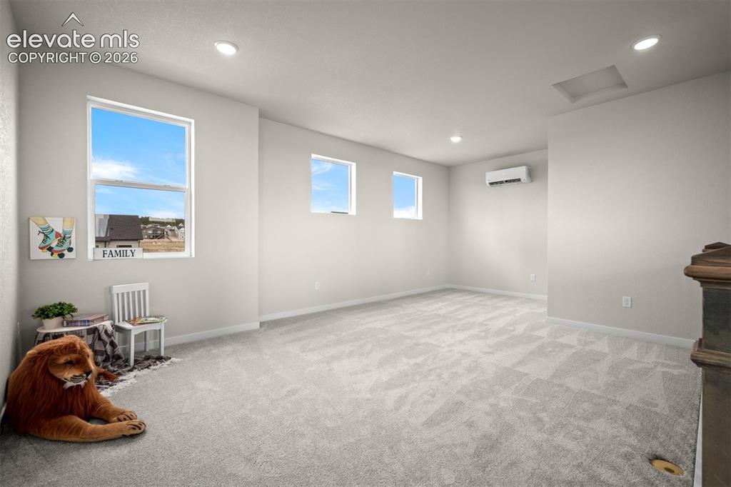 Image 30 of 38: Bonus Room