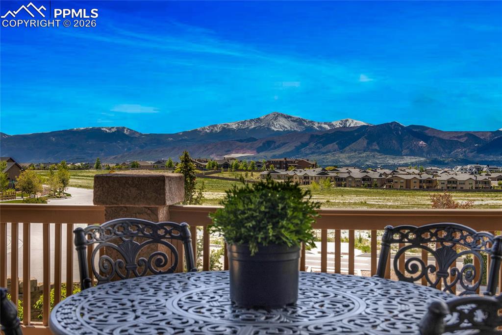 Image 10 of 32: View