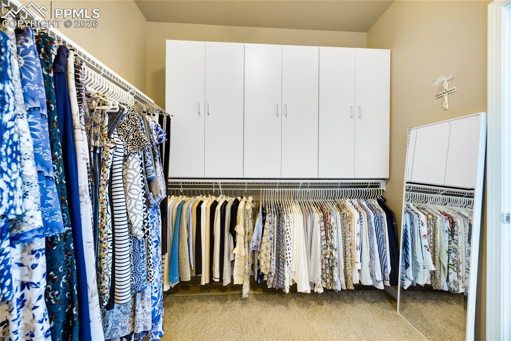 Image 17 of 32: Walk-In Closets