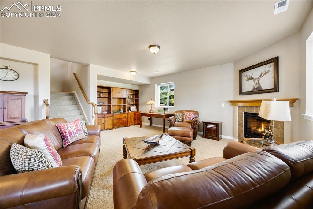 Image 20 of 32: Family Room