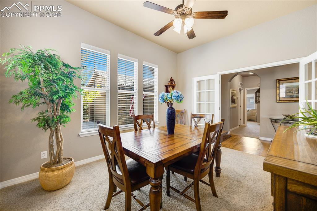 Image 3 of 32: Office