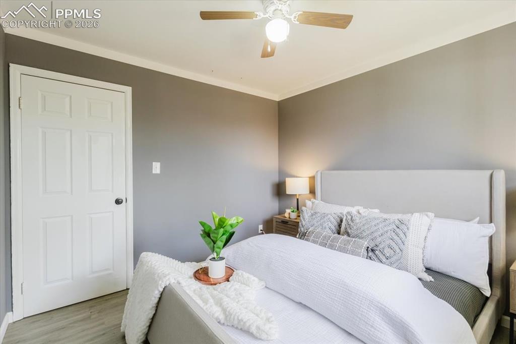 Image 16 of 48: Bedroom