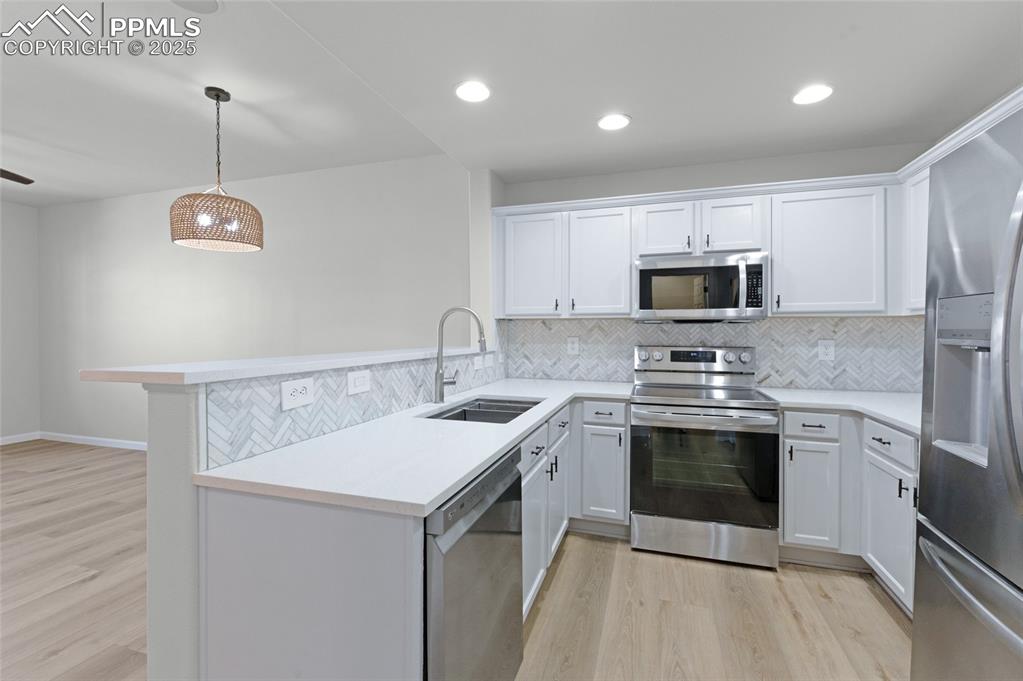 Image 5 of 29: Kitchen