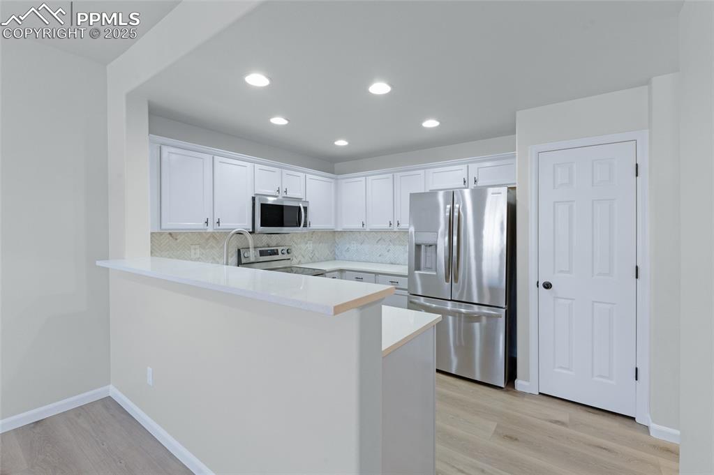 Image 8 of 29: Kitchen