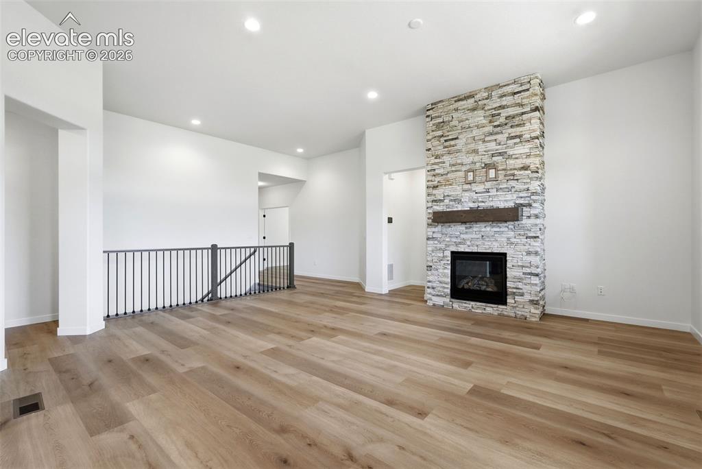 Image 15 of 50: Great Room