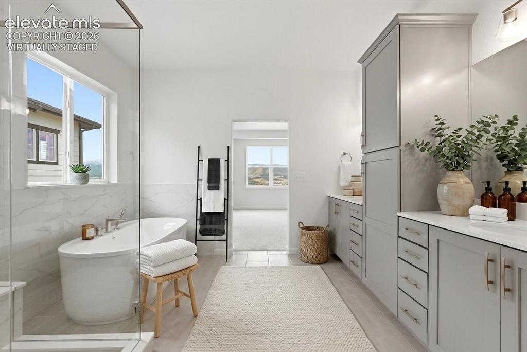 Image 20 of 50: Virtually Staged