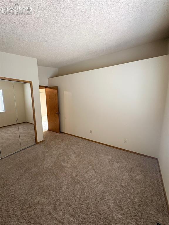 Image 23 of 28: Bedroom