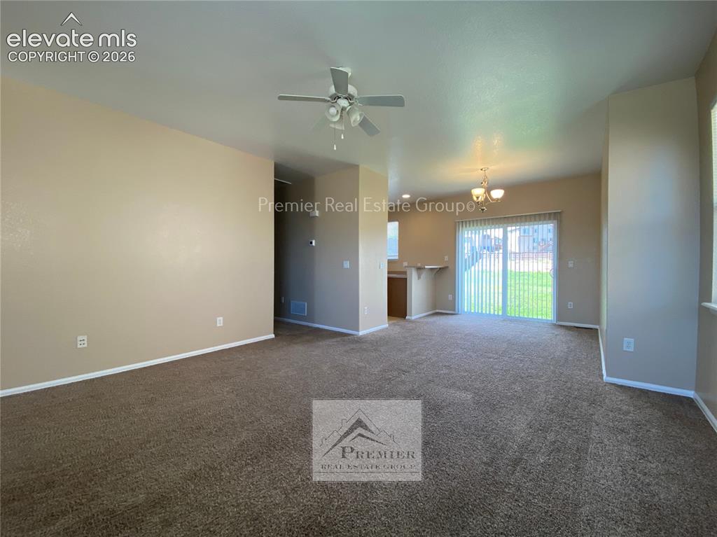 Image 6 of 19: Living Room