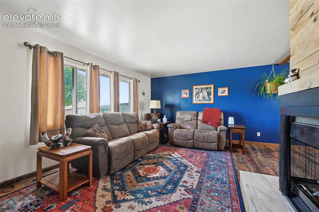 Image 6 of 42: Living Room