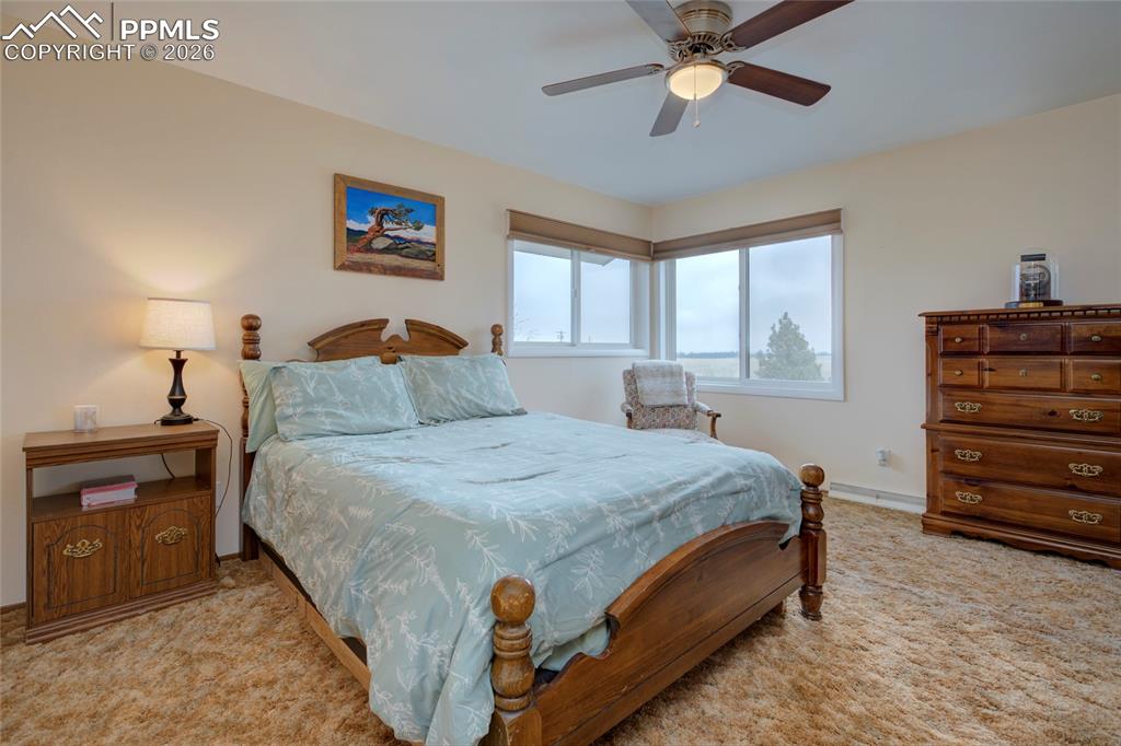 Image 24 of 43: Bathroom