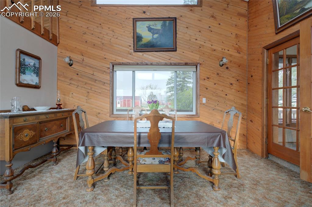 Image 31 of 43: Bathroom