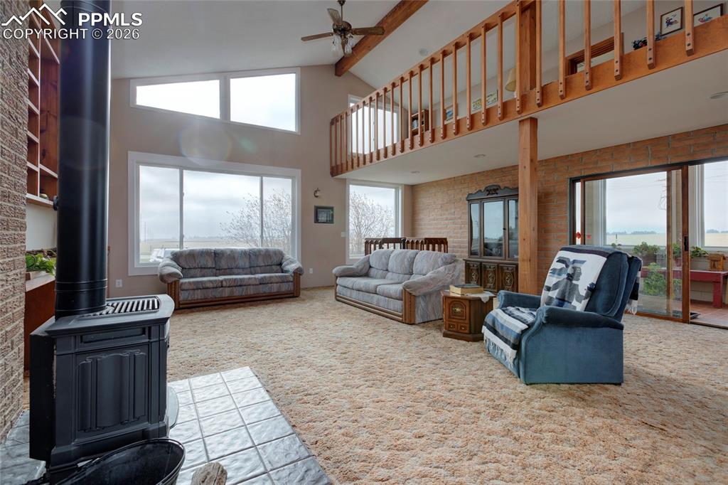 Image 33 of 43: Living Room