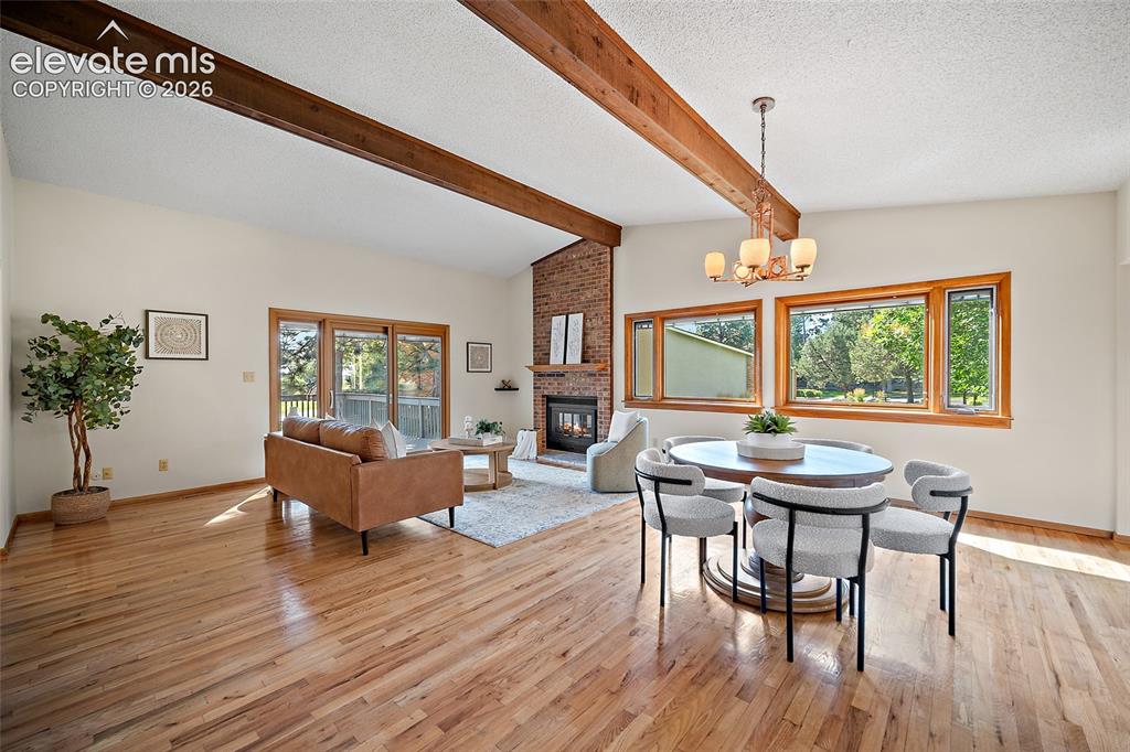Image 4 of 39: Dining Area