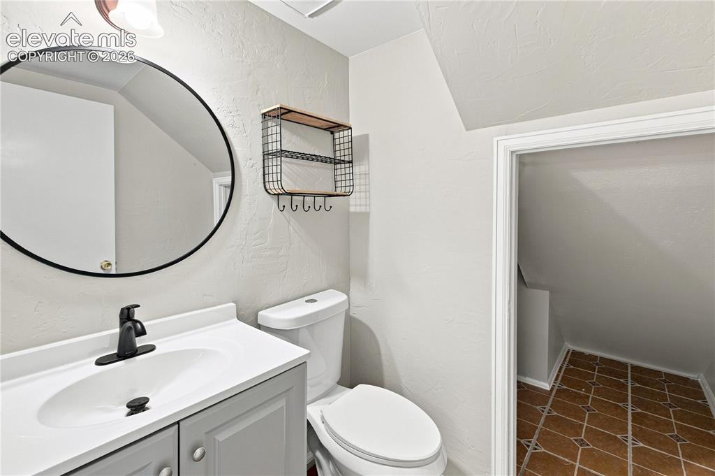 Image 14 of 26: Bathroom