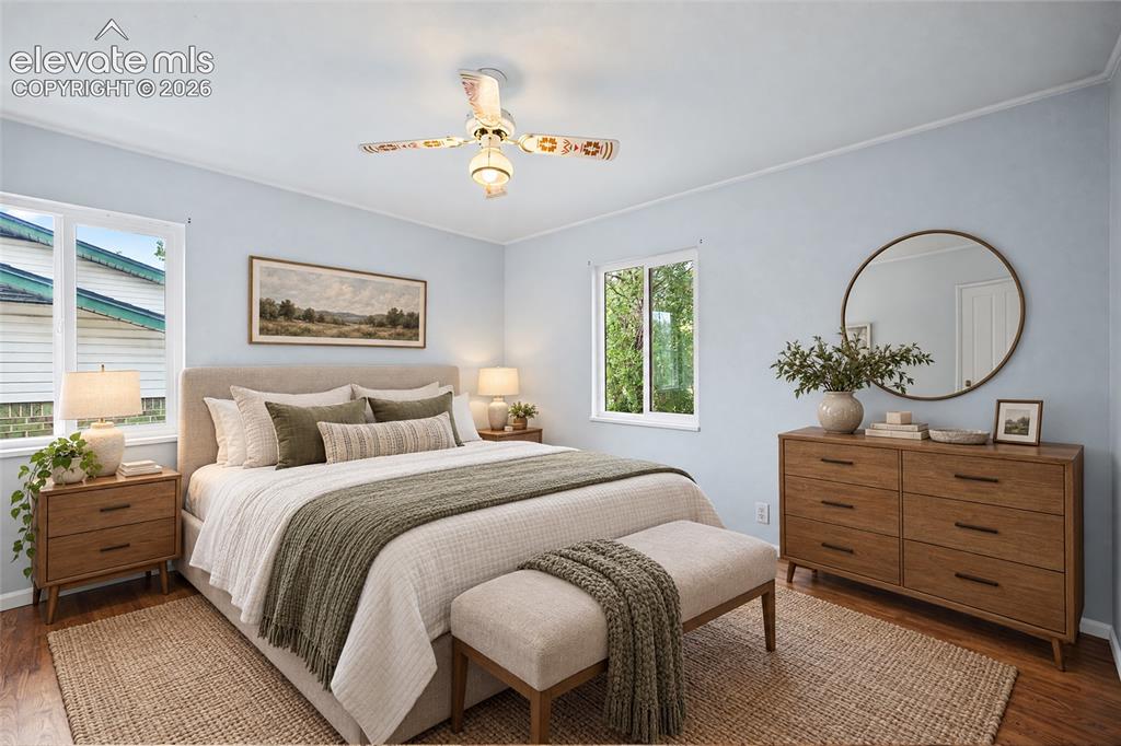 Image 6 of 26: Bedroom