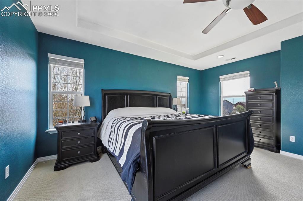 Image 17 of 38: Bedroom