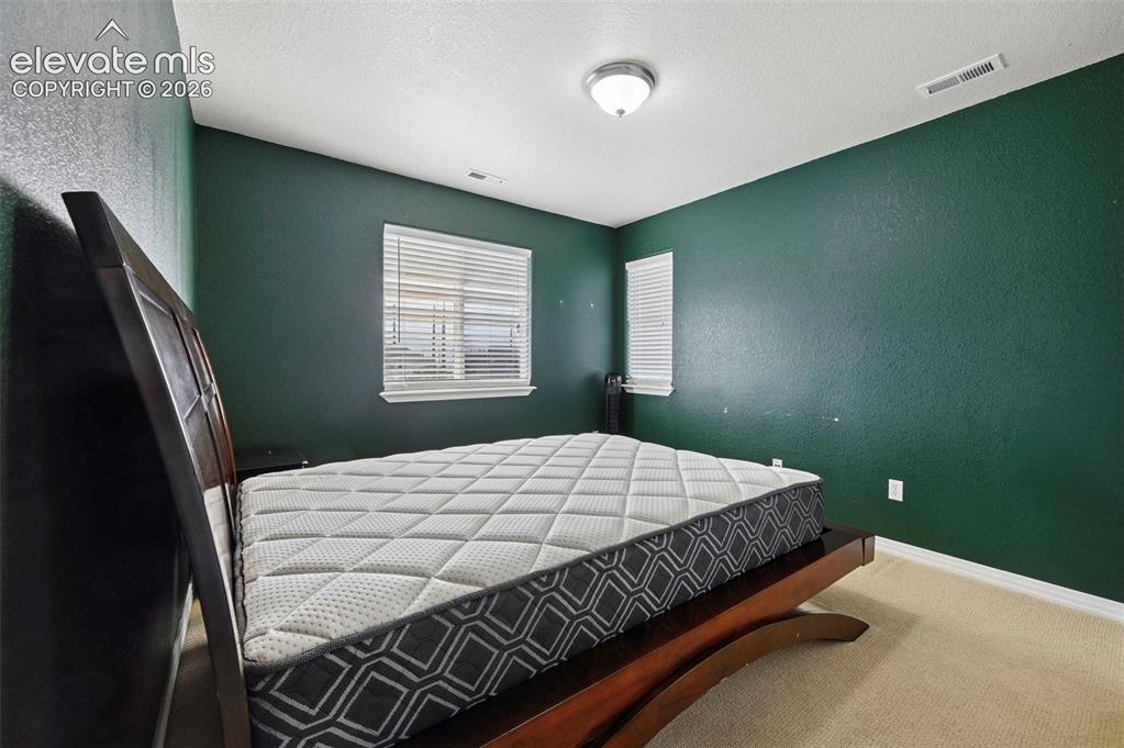 Image 18 of 45: Bedroom