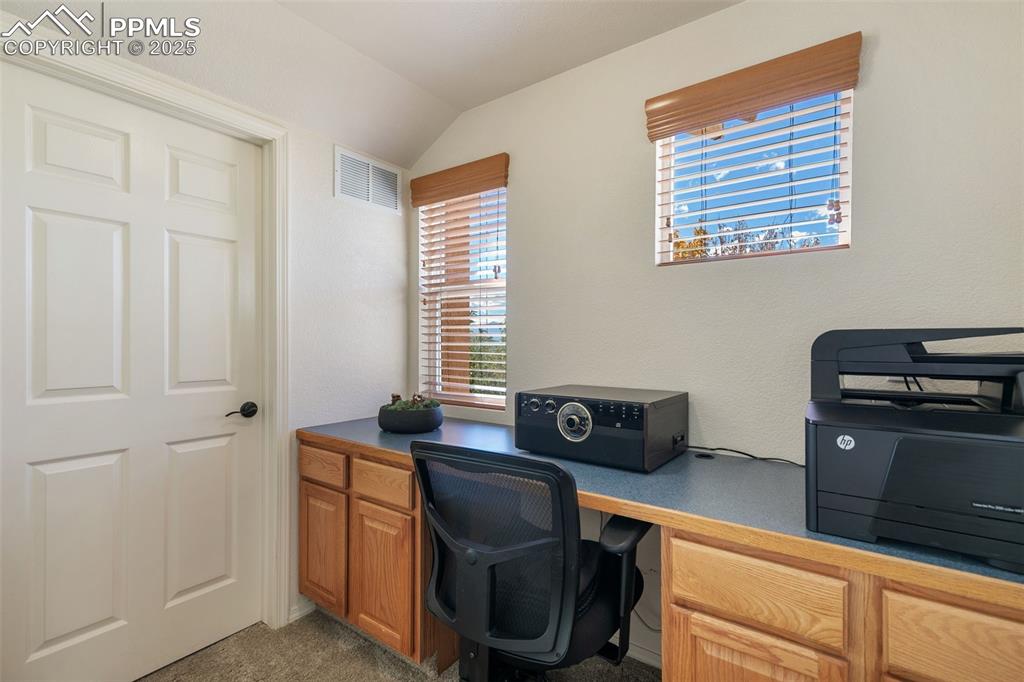 Image 30 of 44: Office