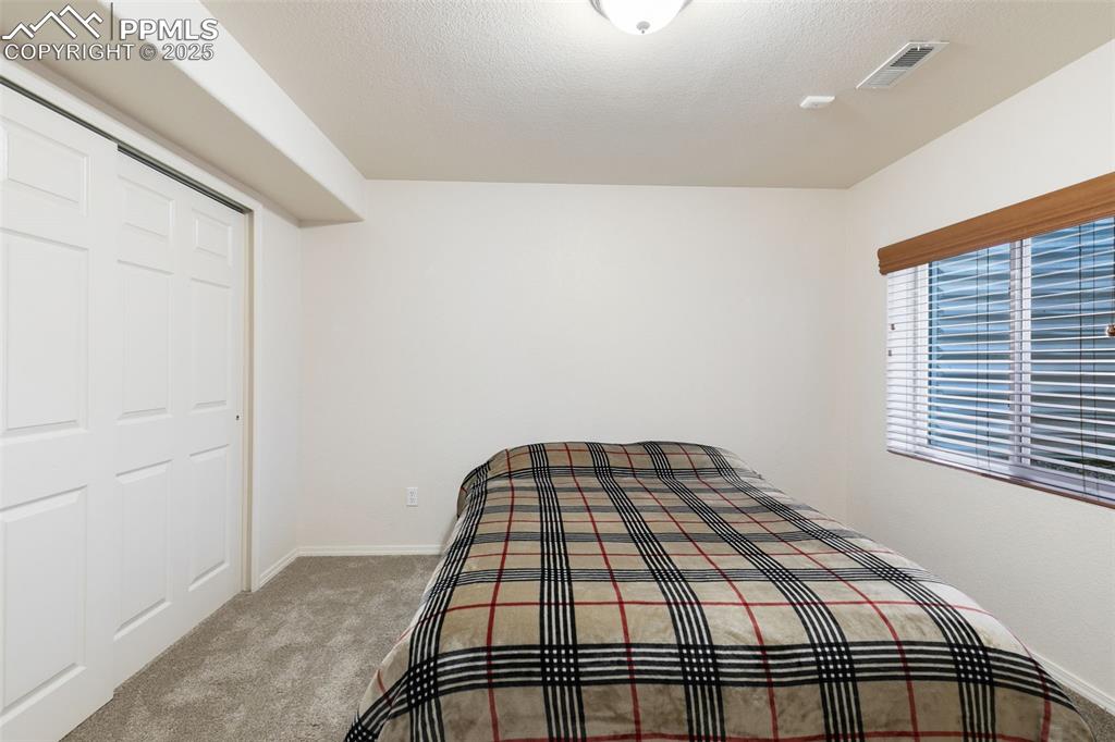 Image 37 of 44: Bedroom