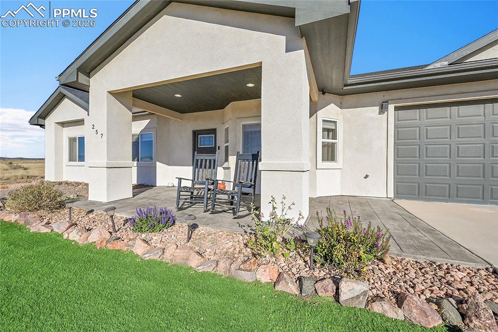 Image 6 of 45: Entry