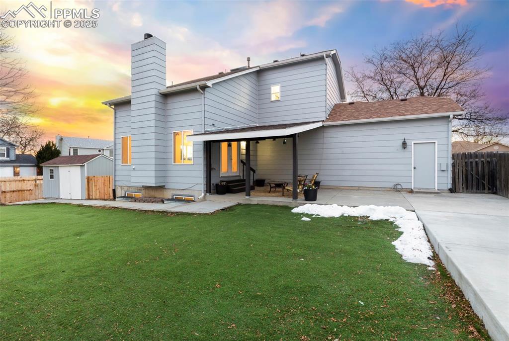 Image 28 of 39: Back of Structure