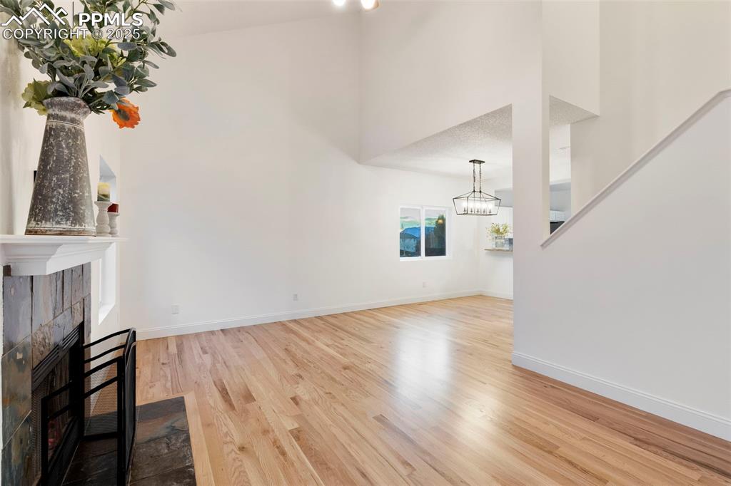 Image 6 of 39: Living Room