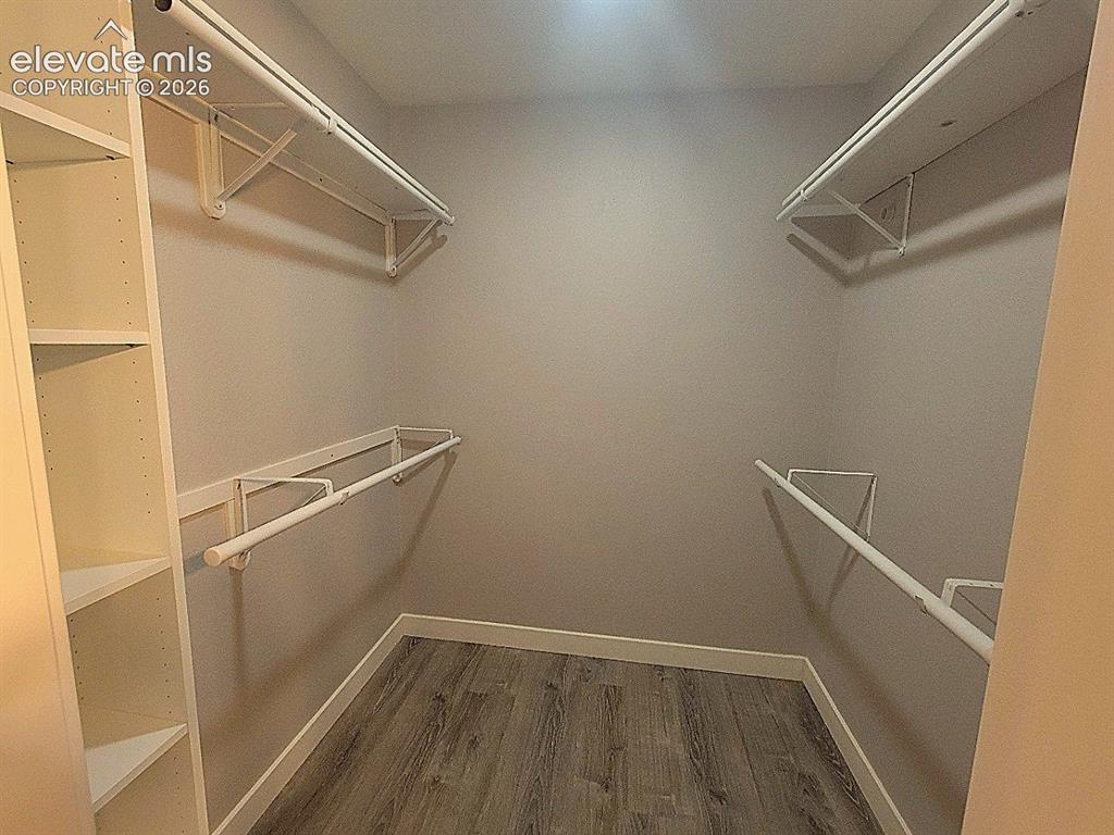 Image 13 of 26: Closet
