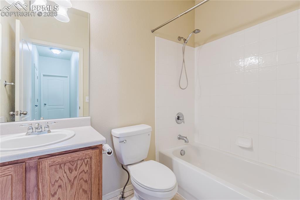 Image 13 of 37: Bathroom