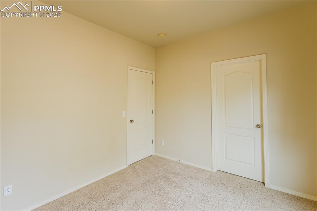 Image 16 of 37: Bedroom