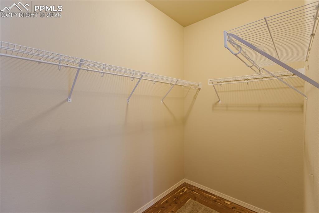 Image 22 of 37: Closet