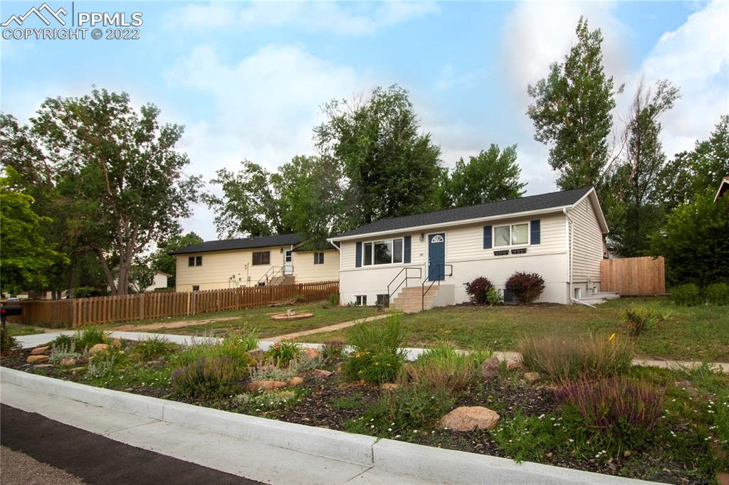 Listing 4248663, Image 2 of 35