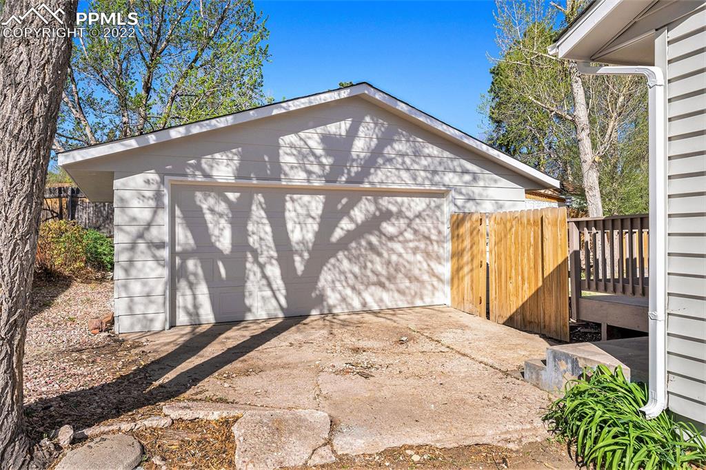 Listing 4248663, Image 24 of 35
