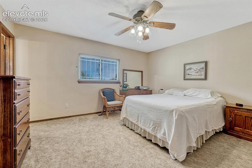 Image 13 of 48: Bedroom