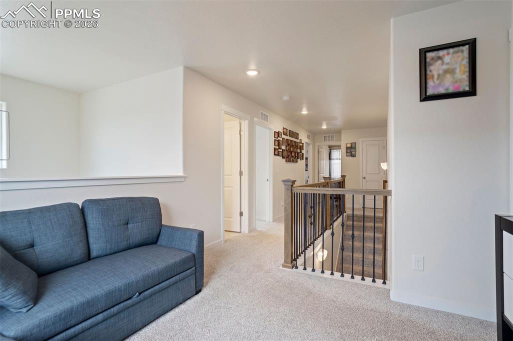 Image 21 of 45: Sitting Room