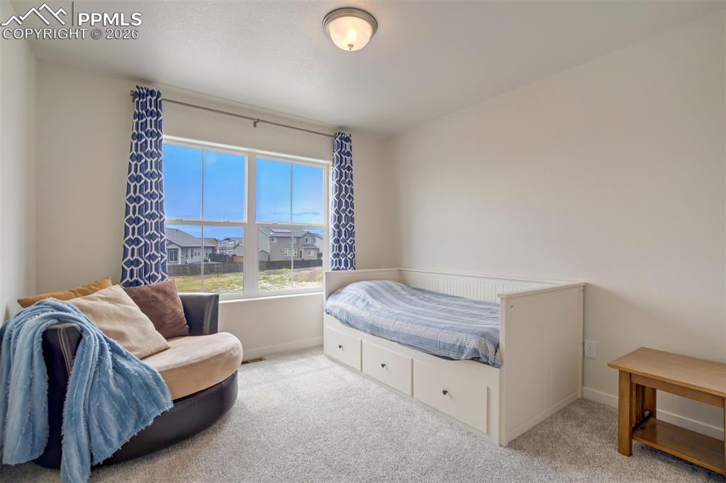 Image 32 of 45: Bedroom