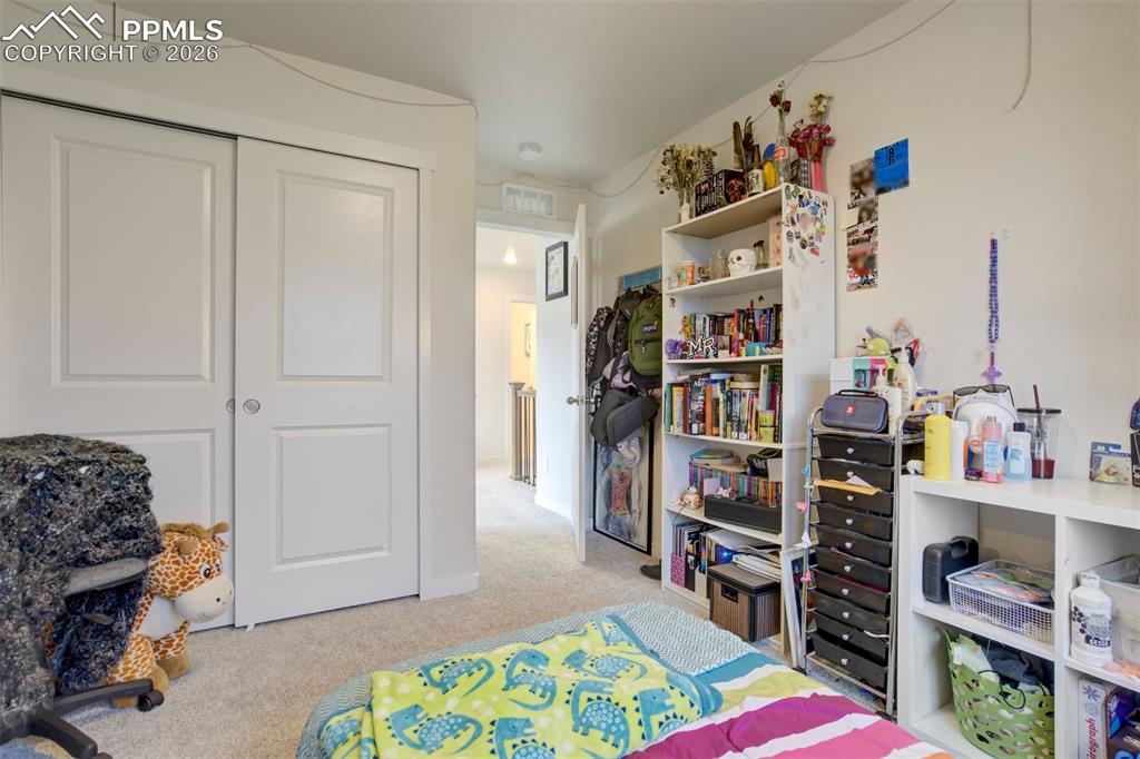 Image 37 of 45: Bedroom