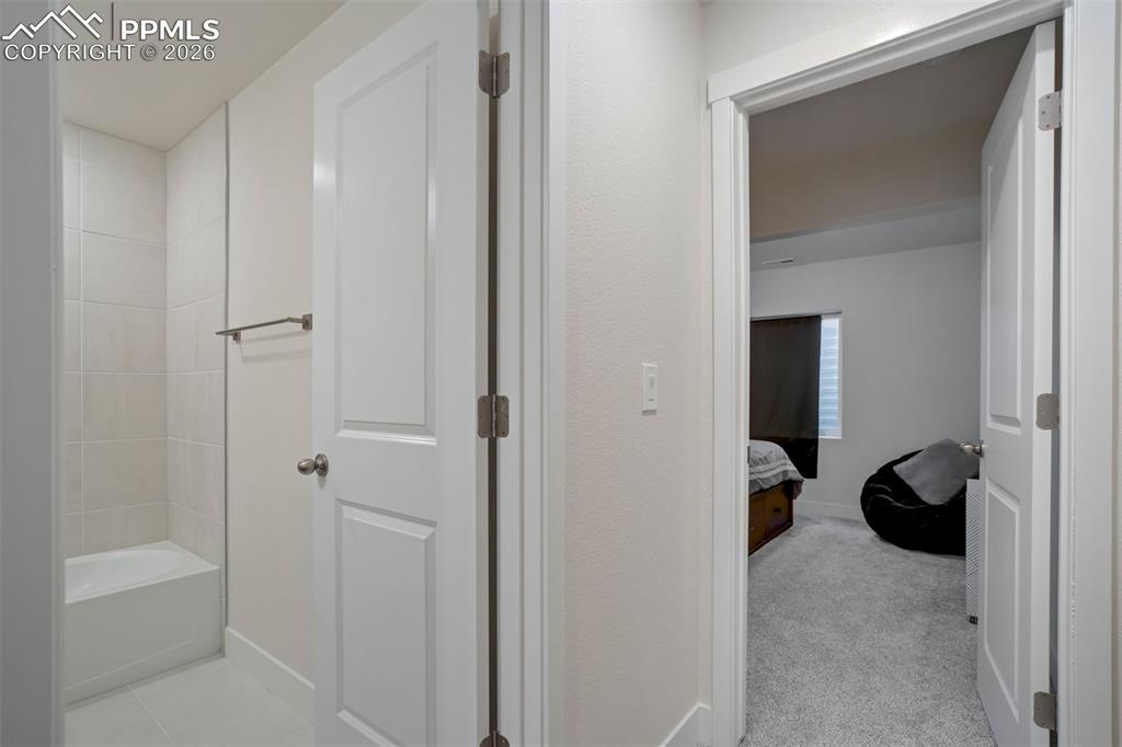 Image 40 of 45: Bathroom