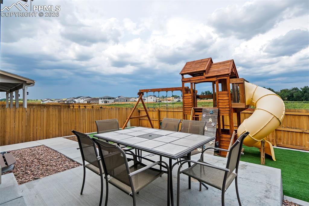 Image 42 of 45: Patio