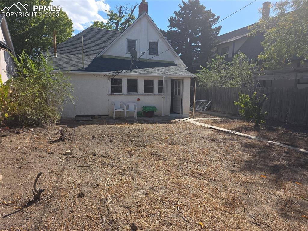 Image 4 of 37: Back of Structure