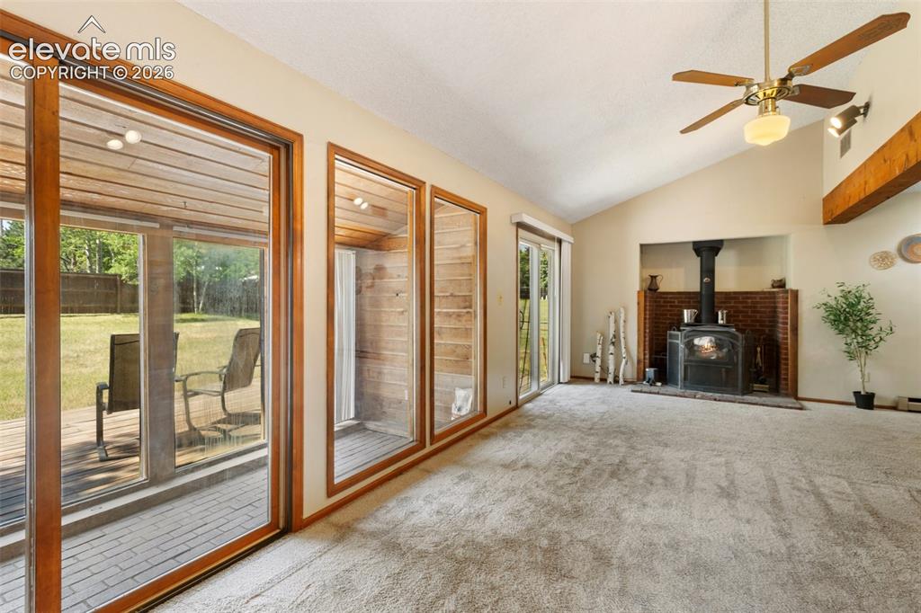 Image 18 of 47: Living Room