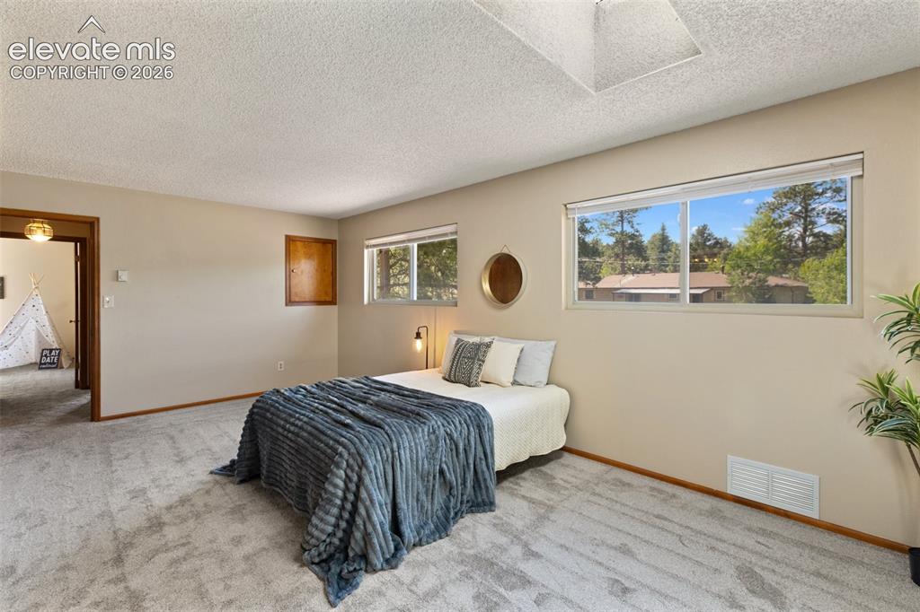 Image 33 of 47: Master Bedroom