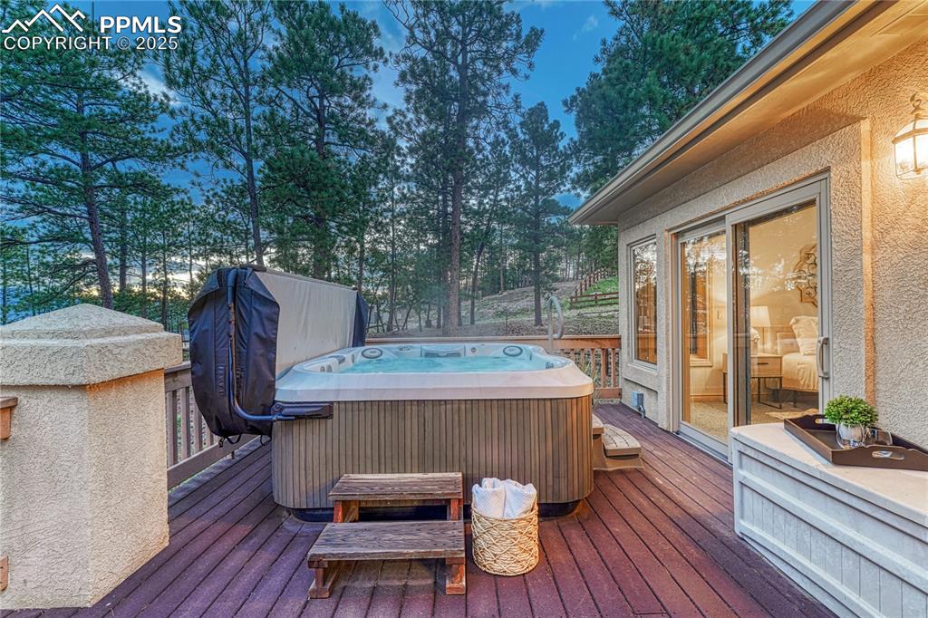 Image 21 of 49: ...and hot tub!