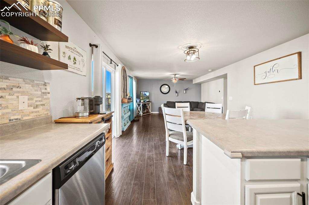 Image 8 of 43: Kitchen