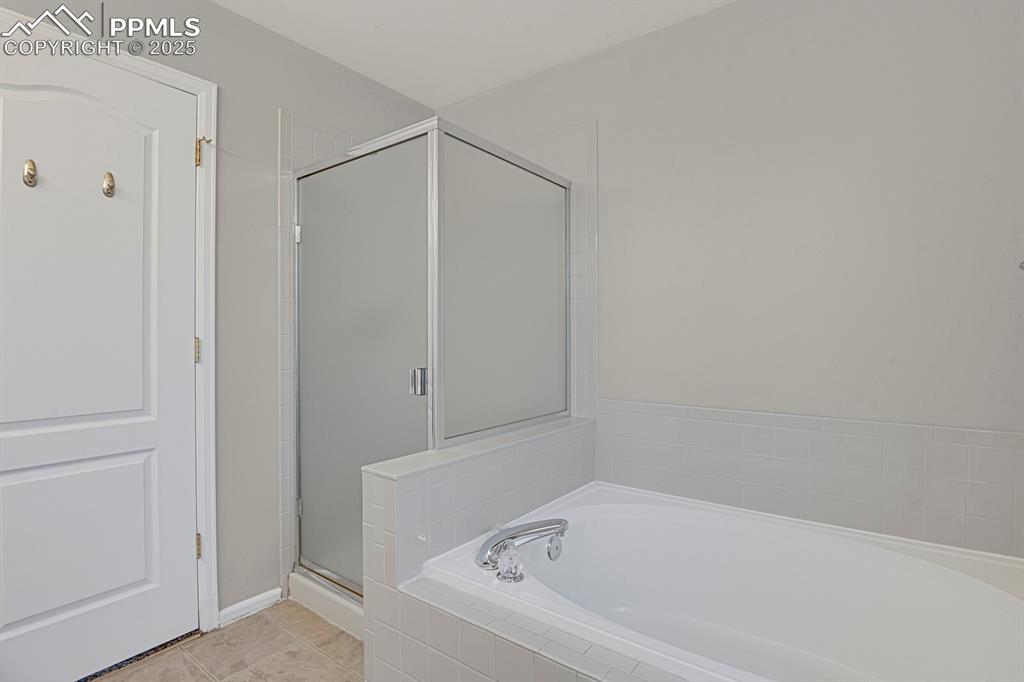 Image 23 of 38: Master Bathroom