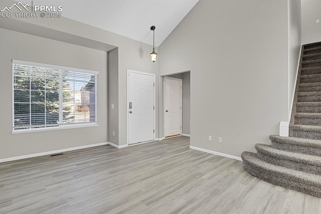 Image 4 of 38: Entry