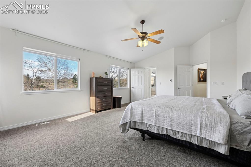 Image 18 of 49: Bedroom