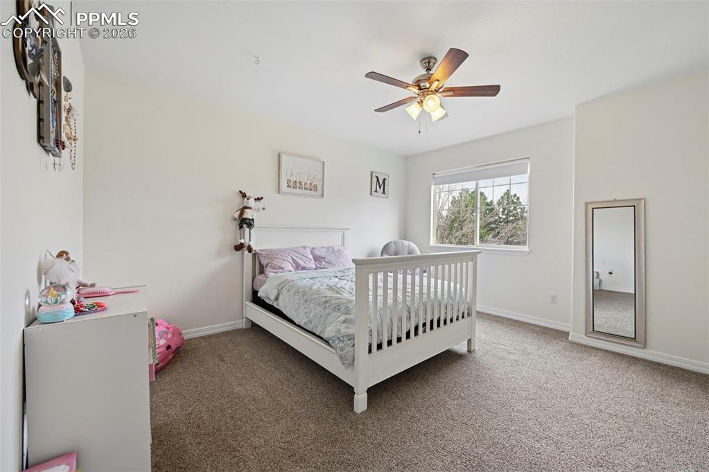 Image 26 of 49: Bedroom