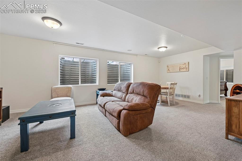 Image 33 of 49: Living Room